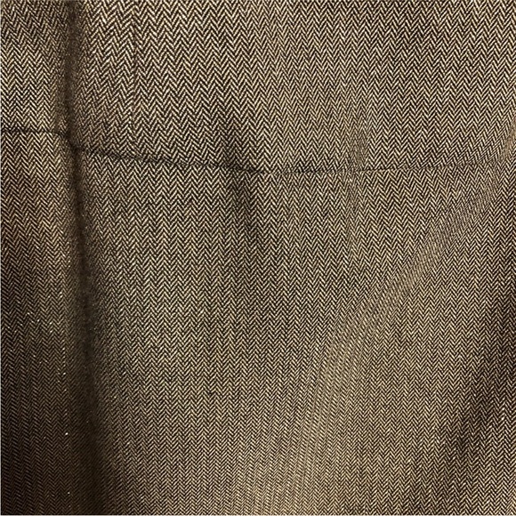 Black Halo gold Sleeveless Dress - Picture 5 of 5